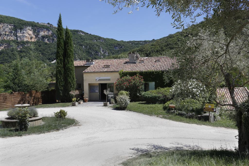 Vacanceole - Le Domaine De Chames - Pont D'Arc Валлон-Пон-д'Арк Экстерьер фото