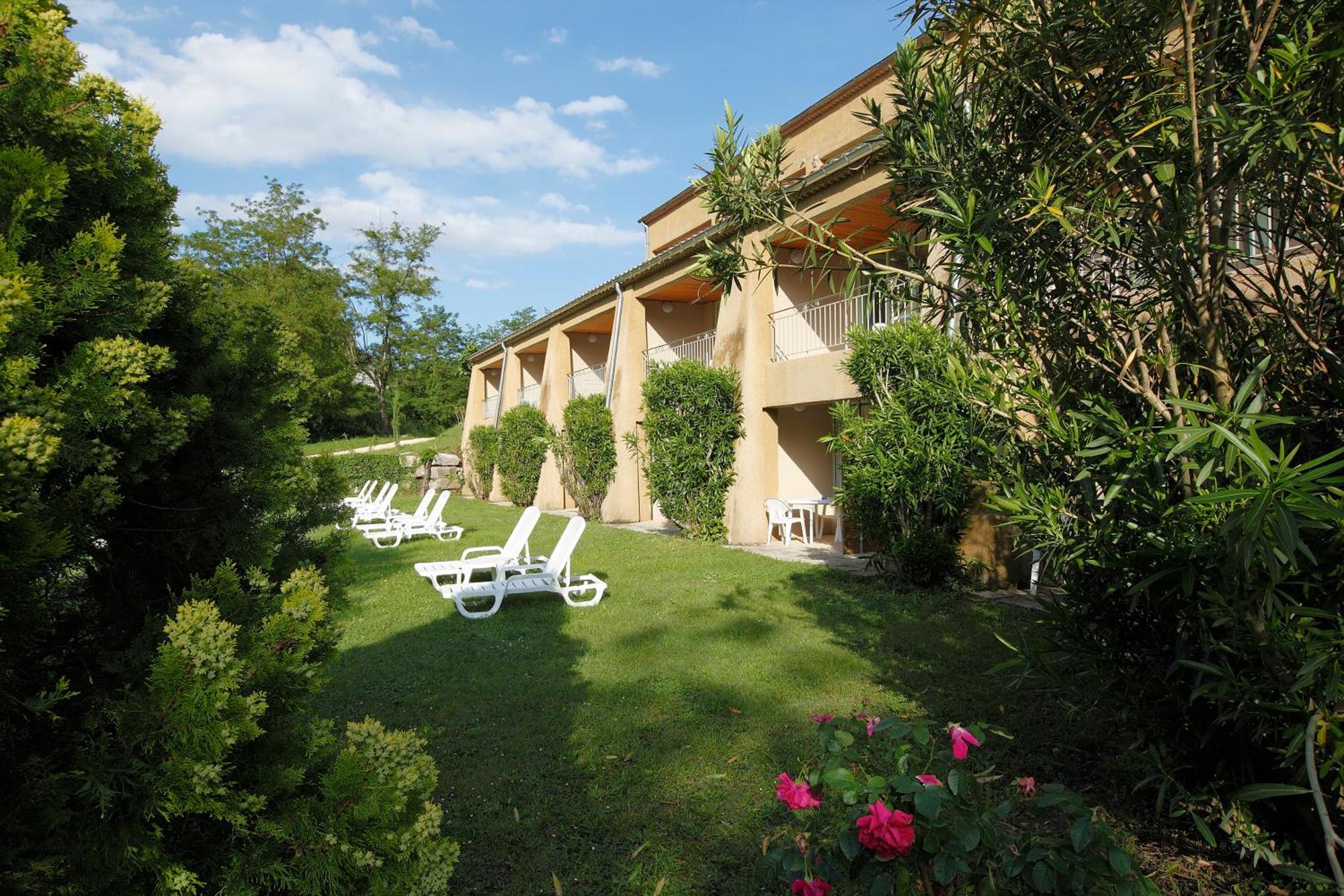 Vacanceole - Le Domaine De Chames - Pont D'Arc Валлон-Пон-д'Арк Экстерьер фото